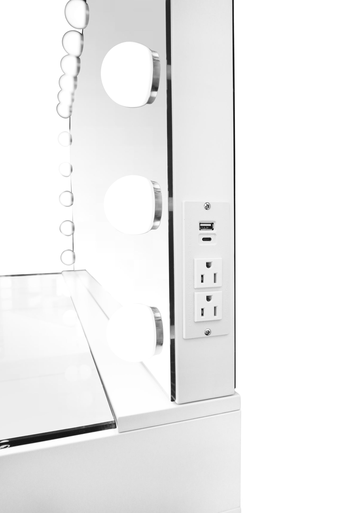 Classic-Station® + 20 LED Bulbs Mirror W/ Bluetooth and Charge port