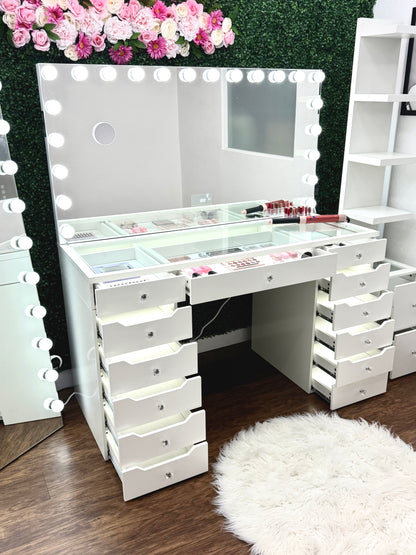 Glam-Station® + 22 LED Bulbs Mirror W/ Bluetooth and Charge port