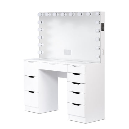 Pro-Station® + 18 LED Bulbs Mirror